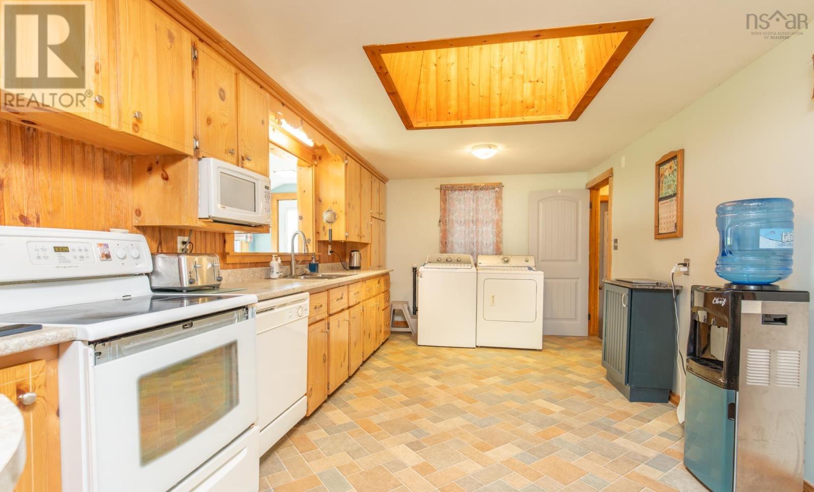 2184 Highway 334, Upper Wedgeport, Nova Scotia  B0W 1B0 - Photo 17 - 202624411