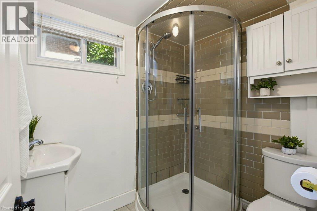 15 Carwyn Crescent, Hamilton, Ontario  L8S 3H3 - Photo 35 - 40866660