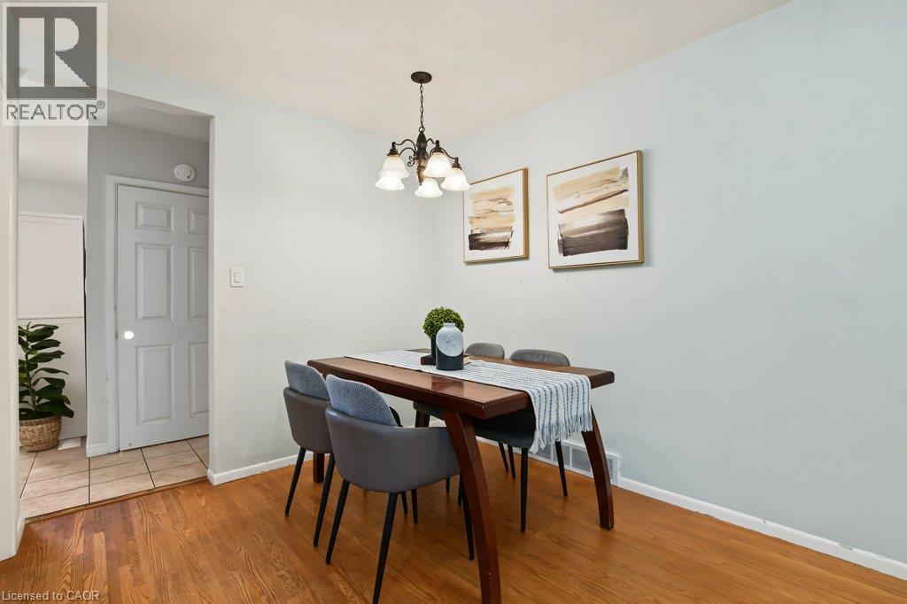 15 Carwyn Crescent, Hamilton, Ontario  L8S 3H3 - Photo 7 - 40866660