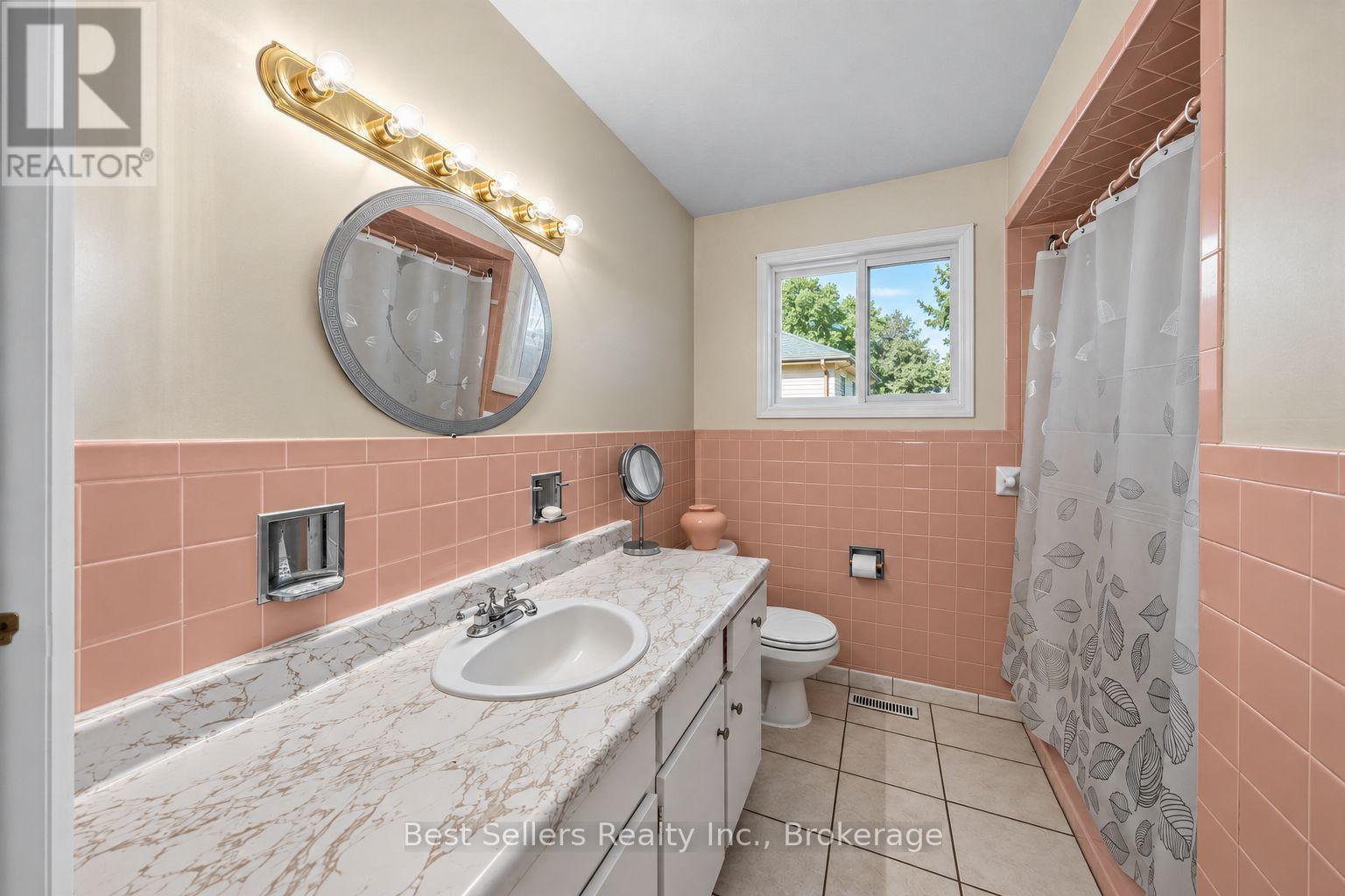 3570 Autumn Harvest Drive, Mississauga, Ontario  L4Y 3S1 - Photo 15 - W13830198