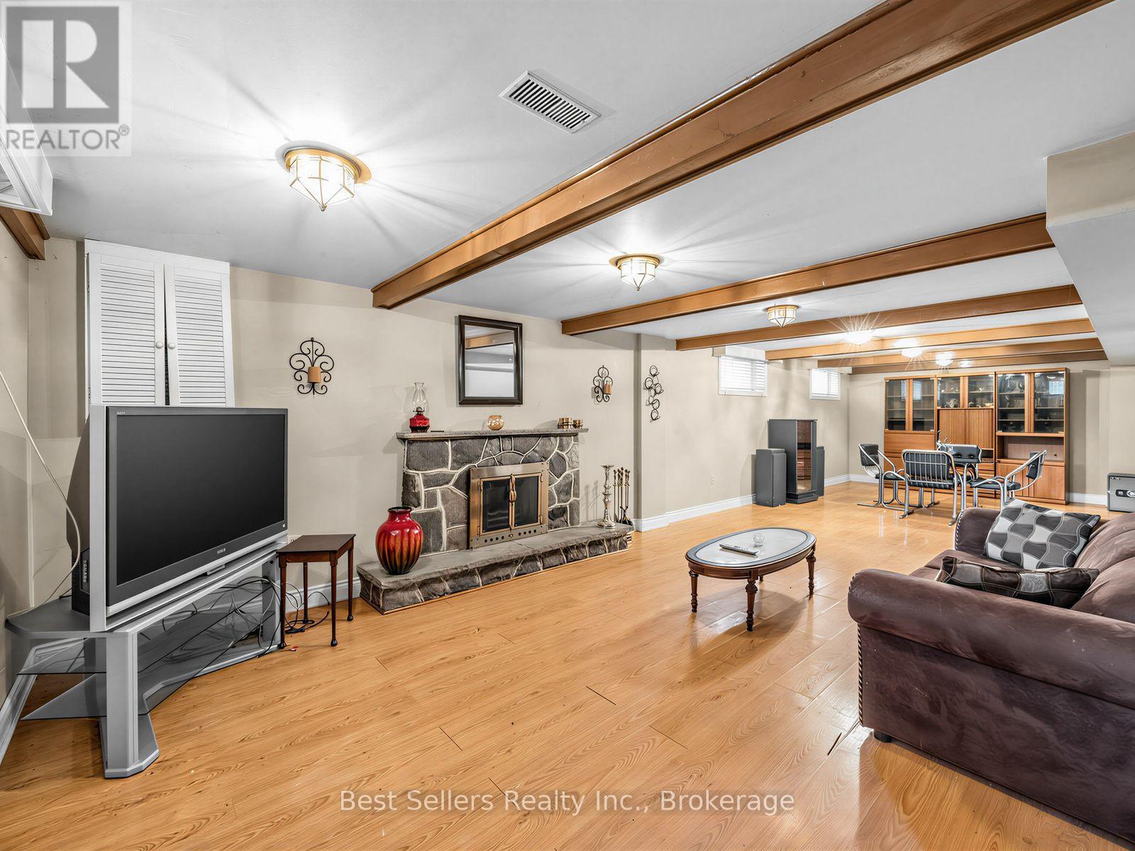 3570 Autumn Harvest Drive, Mississauga, Ontario  L4Y 3S1 - Photo 18 - W13830198