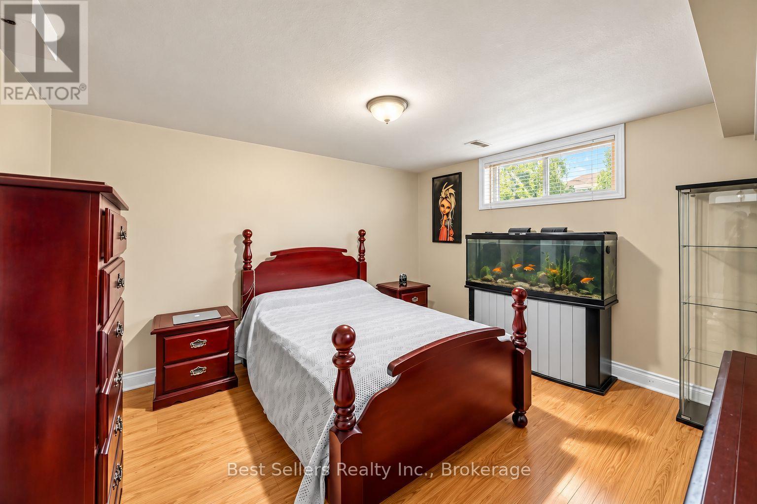 3570 Autumn Harvest Drive, Mississauga, Ontario  L4Y 3S1 - Photo 20 - W13830198