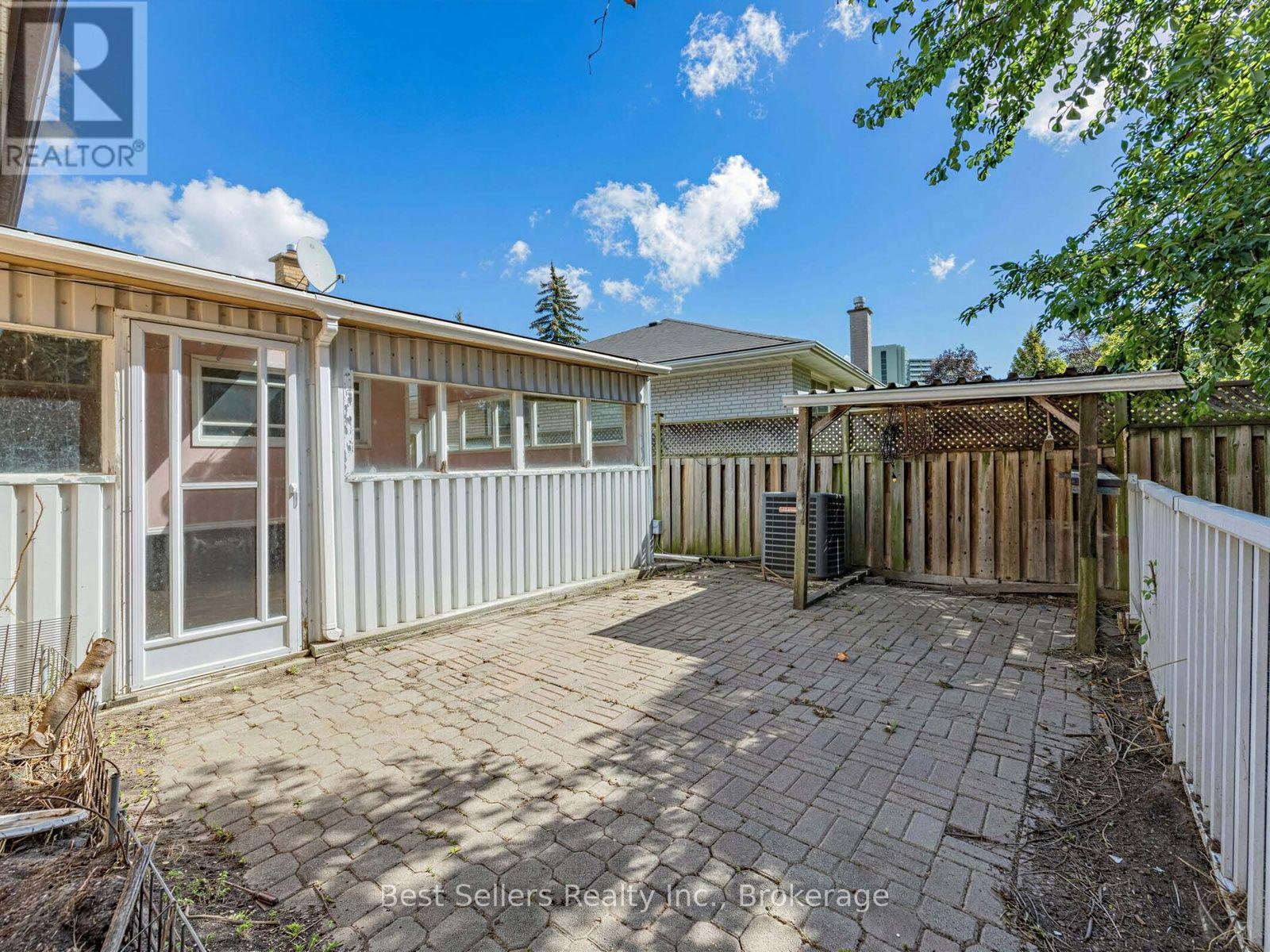 3570 Autumn Harvest Drive, Mississauga, Ontario  L4Y 3S1 - Photo 23 - W13830198