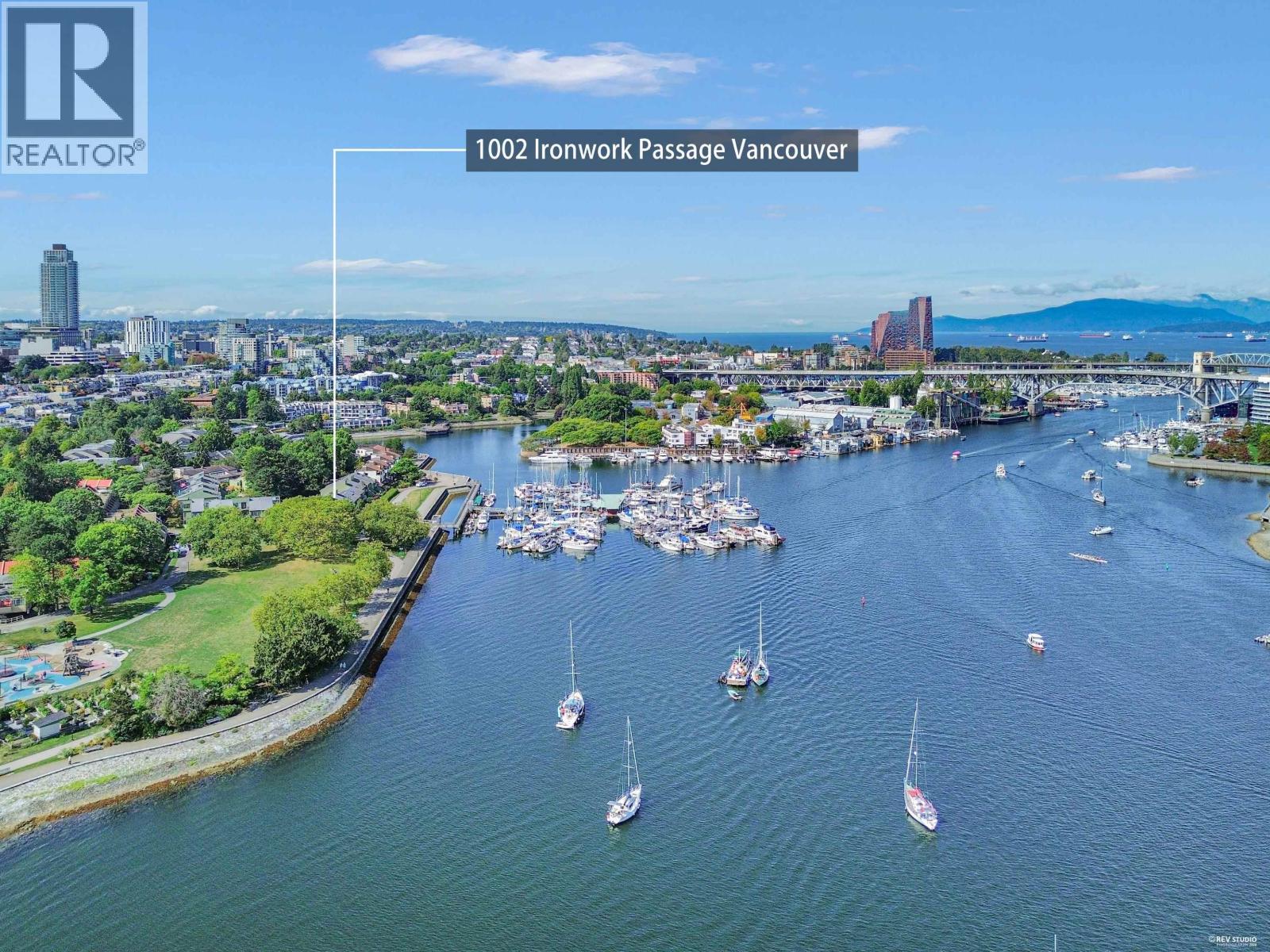 1002 IRONWORK PASSAGE, Vancouver, British Columbia