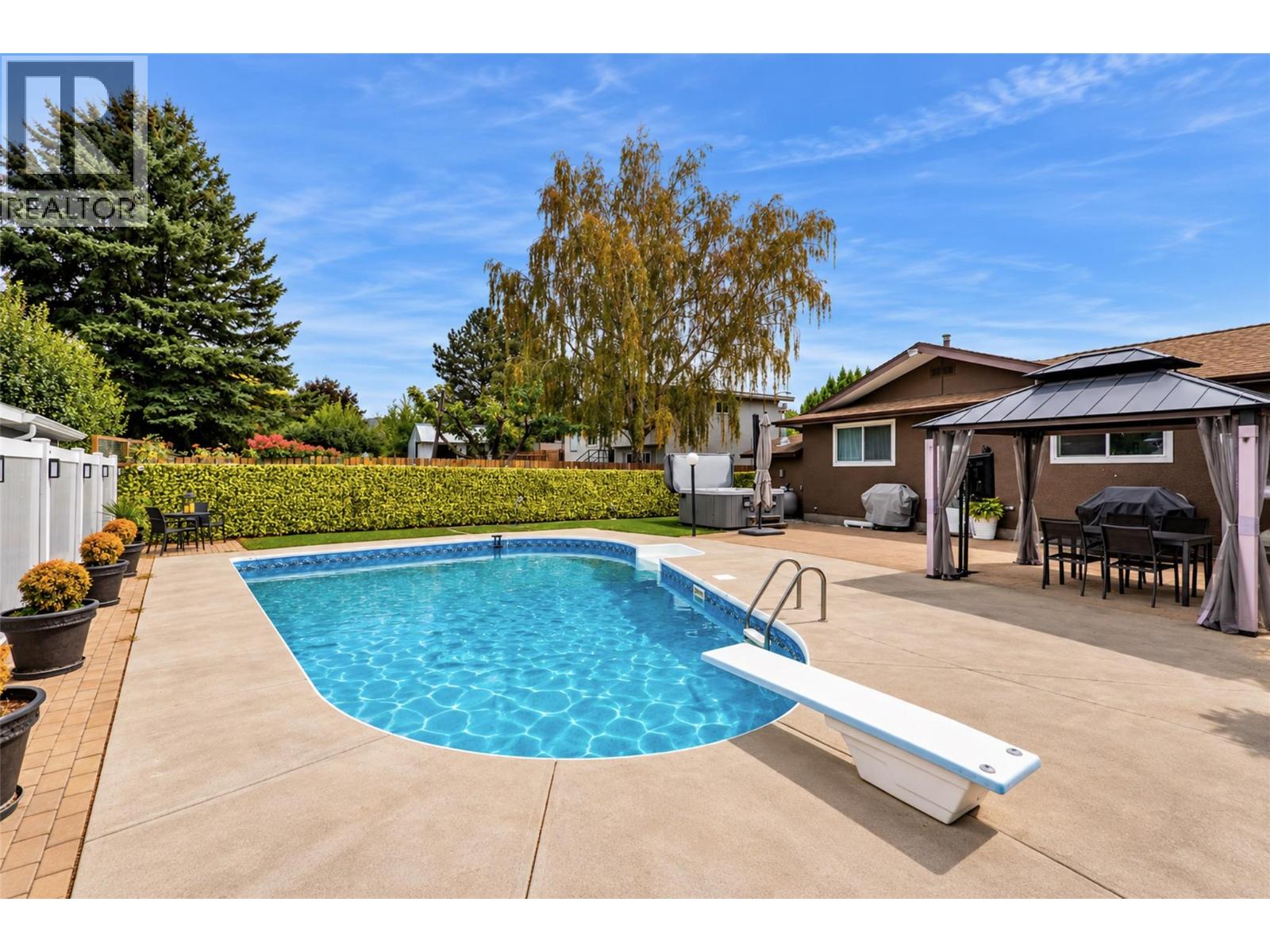 384 Arrowstone Drive, Kamloops, British Columbia  V2C 1R1 - Photo 30 - 10401926