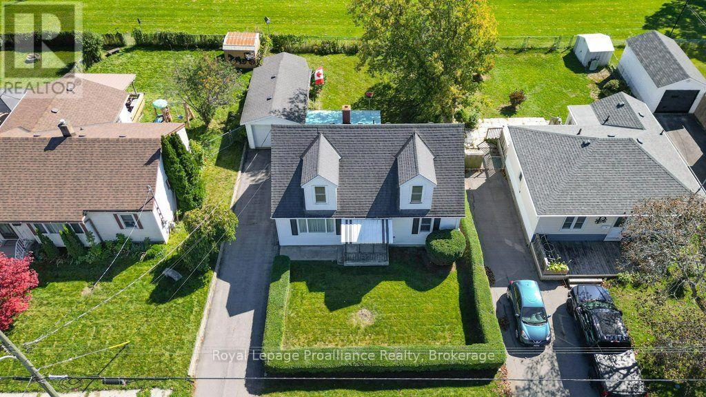 47 BAY DRIVE, Belleville, Ontario