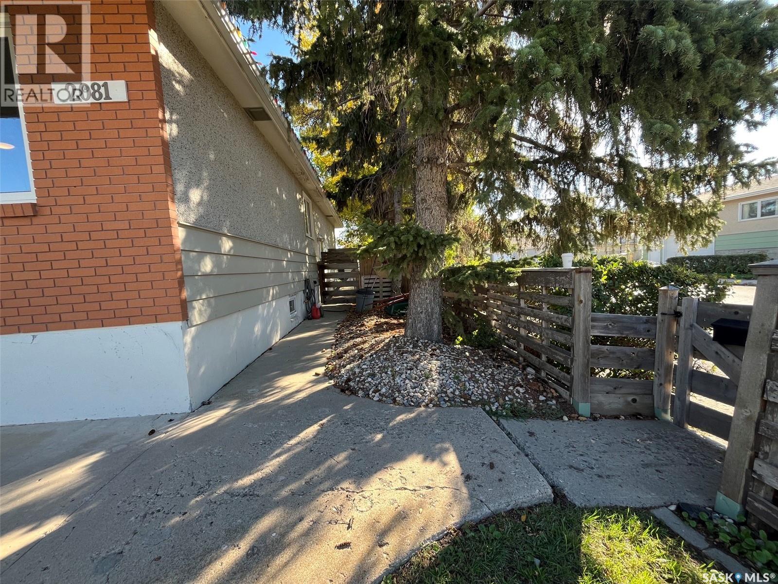 2081 Edgar Street, Regina, Saskatchewan  S4N 3K5 - Photo 42 - SK049575