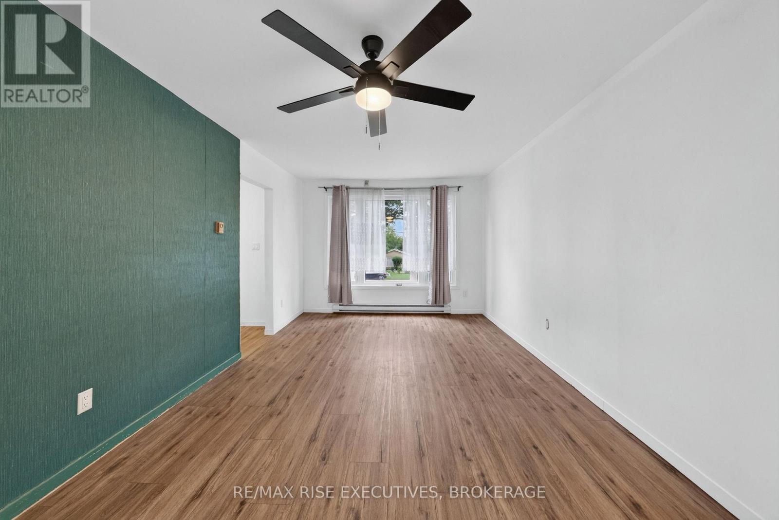 12 Shaw Street, Kingston, Ontario  K7K 4Y4 - Photo 10 - X13830406