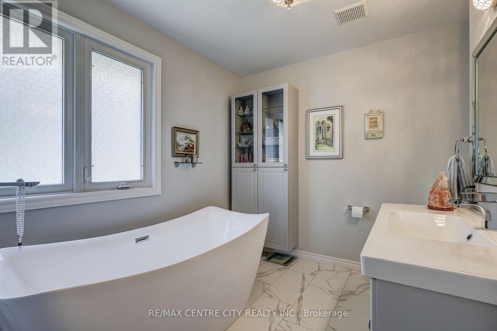 8 - 20 Windemere Place, St. Thomas, Ontario  N5R 6H6 - Photo 31 - X13830290