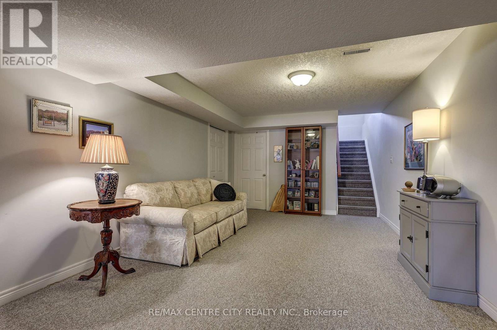8 - 20 Windemere Place, St. Thomas, Ontario  N5R 6H6 - Photo 32 - X13830290