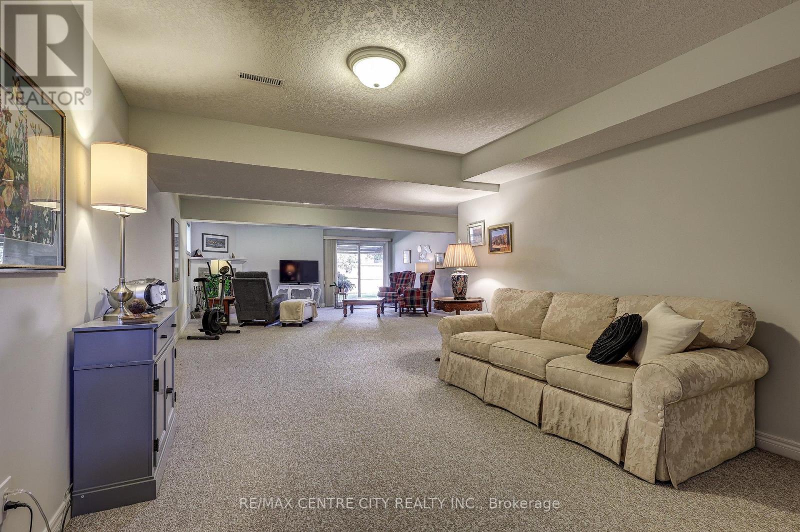 8 - 20 Windemere Place, St. Thomas, Ontario  N5R 6H6 - Photo 33 - X13830290
