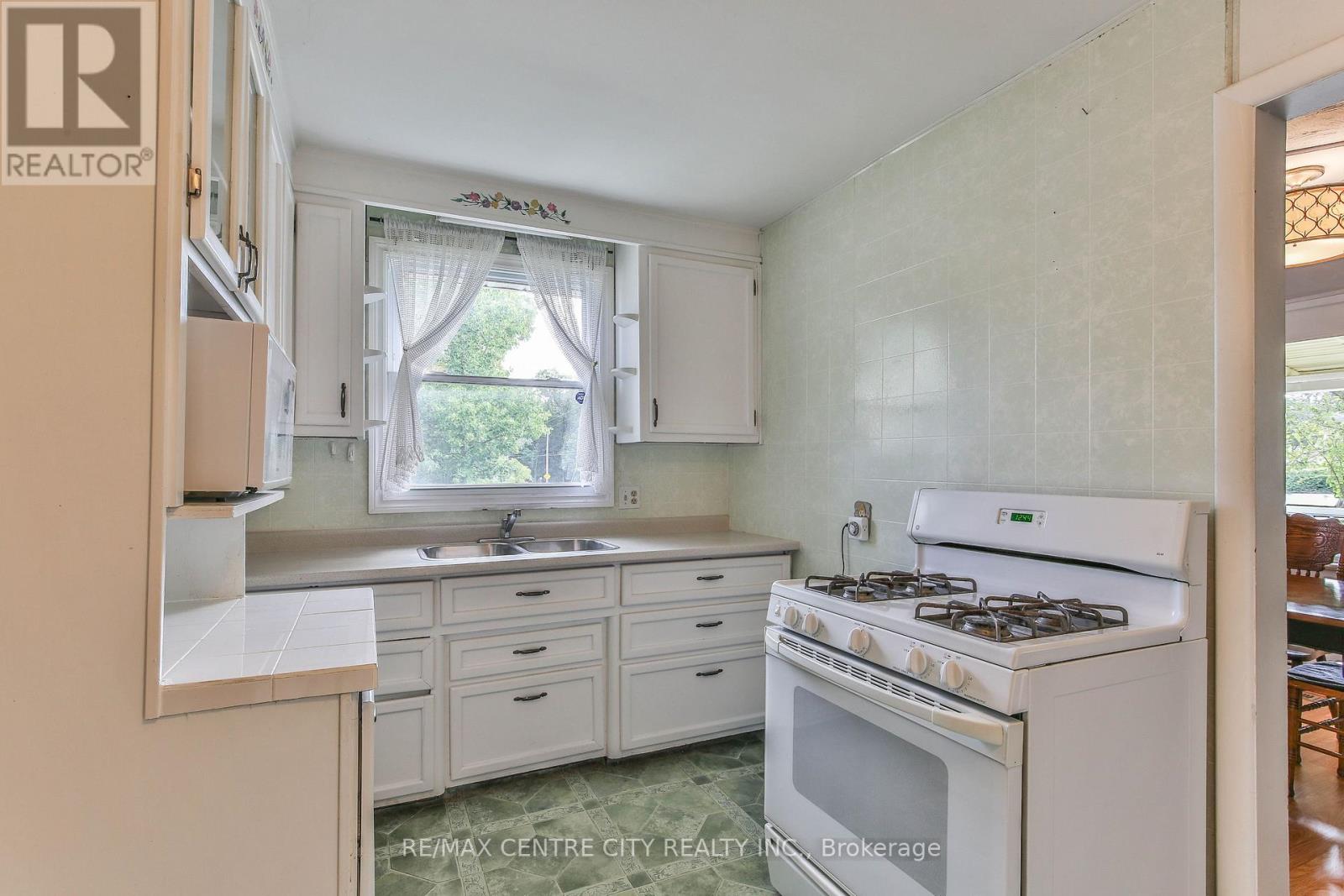 10 Concession Street E, Tillsonburg, Ontario  N4G 1N8 - Photo 11 - X13830340
