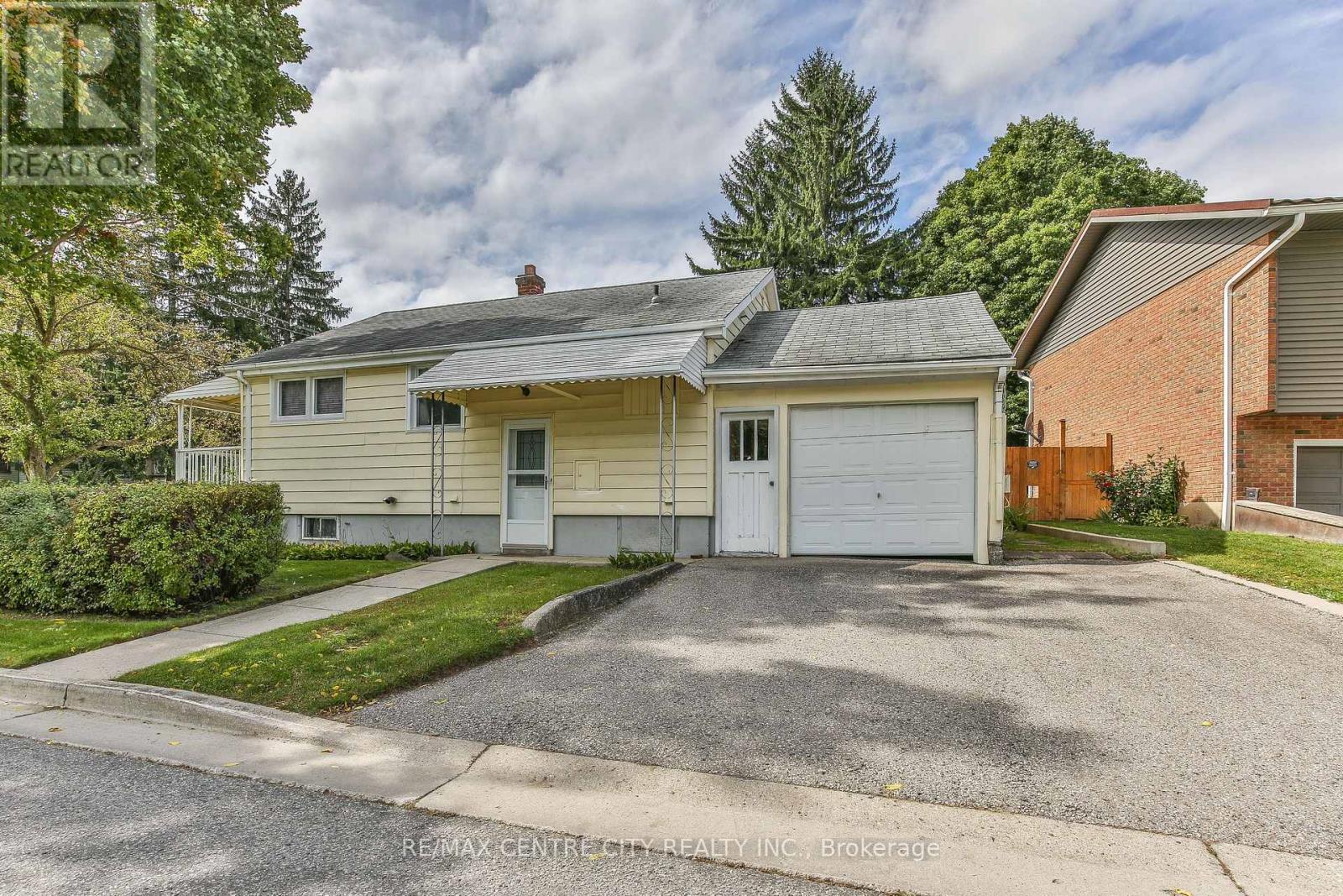 10 Concession Street E, Tillsonburg, Ontario  N4G 1N8 - Photo 4 - X13830340