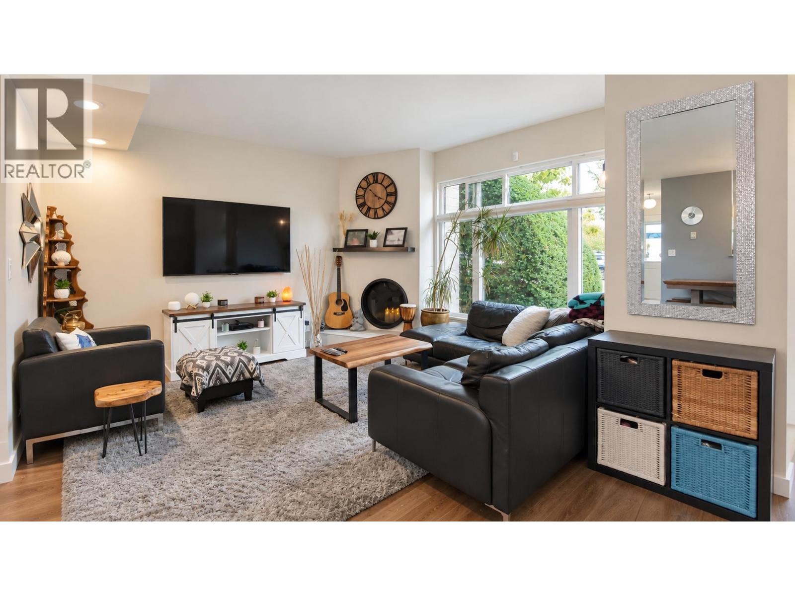 3352 Vincent Street, Port Coquitlam, British Columbia  V3B 5E1 - Photo 3 - R3169549