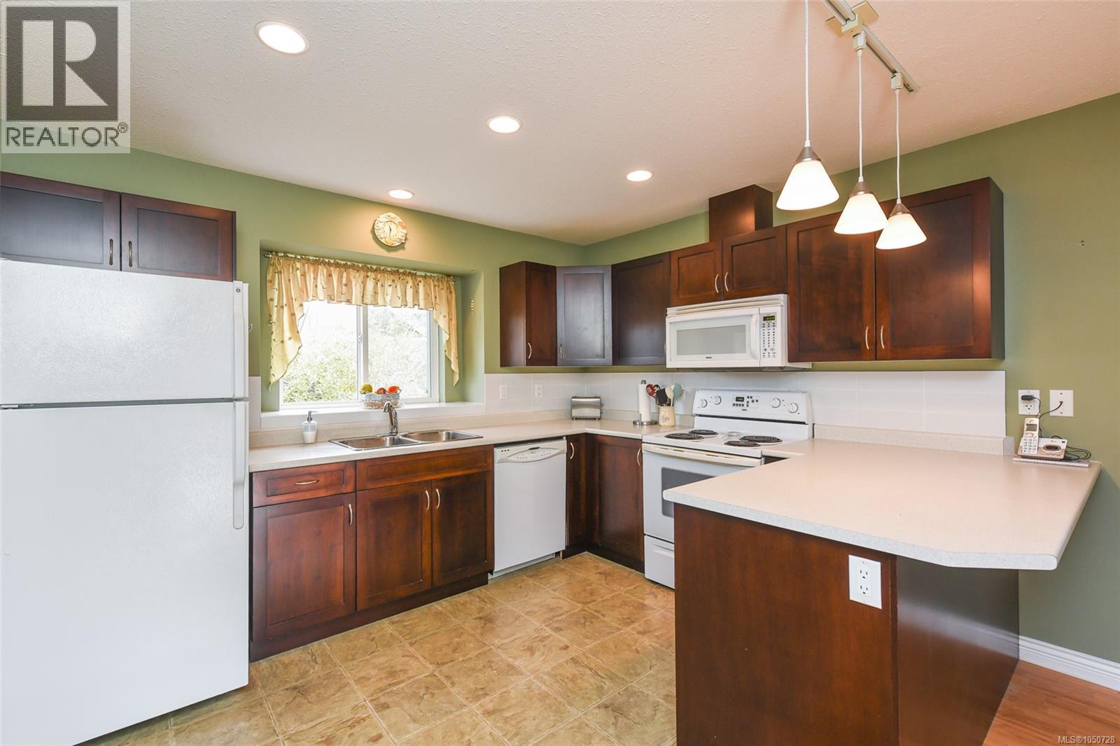 2237 Neptune Way, Comox, British Columbia  V9M 4E8 - Photo 11 - 1050728