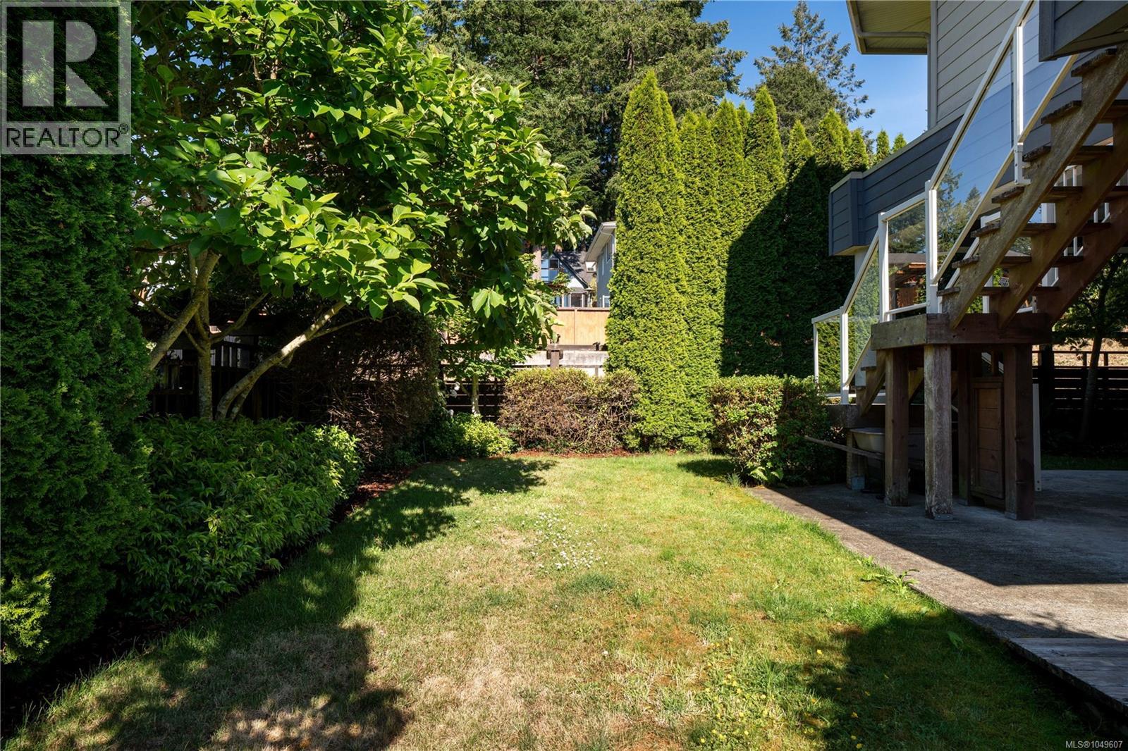 916 Grilse Lane, Central Saanich, British Columbia V8M 1B5 - Photo 60 - 1049607