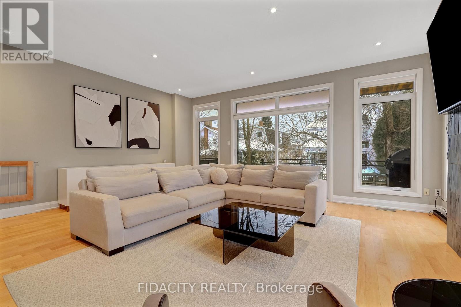 376c Wilmont Avenue, Ottawa, Ontario  K2A 0B1 - Photo 6 - X13830256
