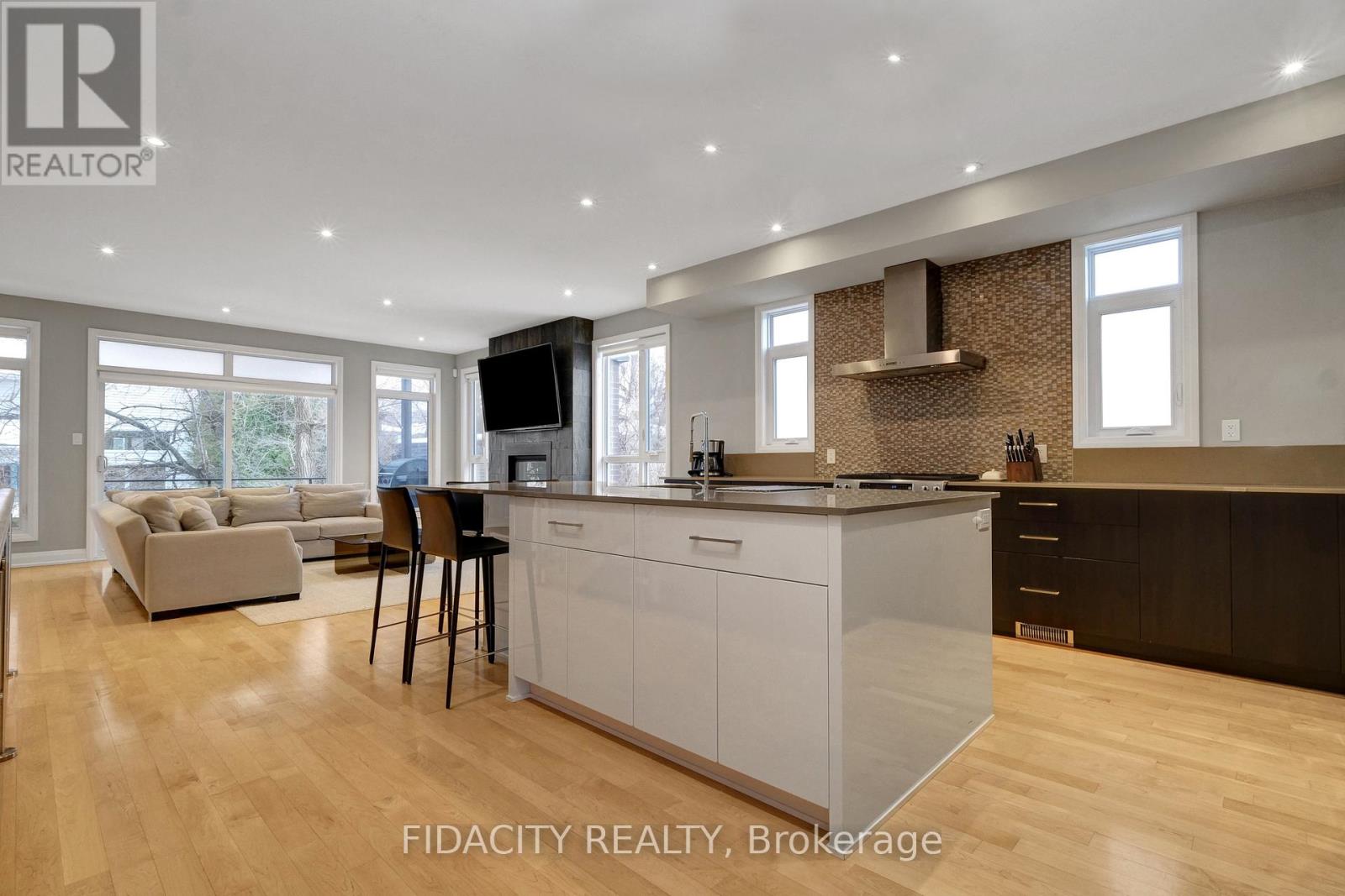 376c Wilmont Avenue, Ottawa, Ontario  K2A 0B1 - Photo 8 - X13830256