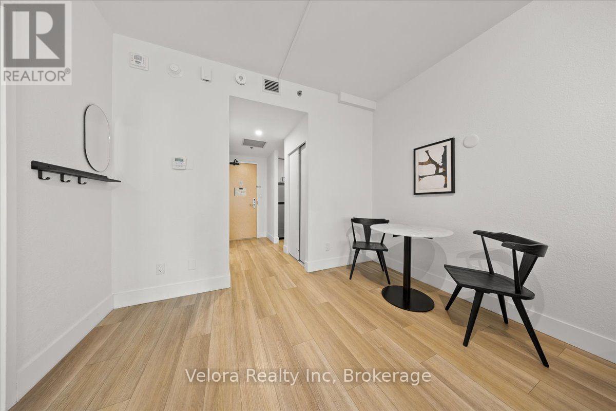 403 - 161 Laurier Avenue W, Ottawa, Ontario  K1P 5J2 - Photo 11 - X13830388