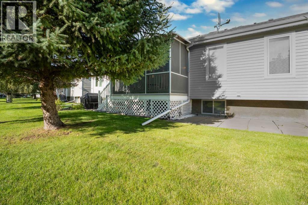 319 De Foras Close NW