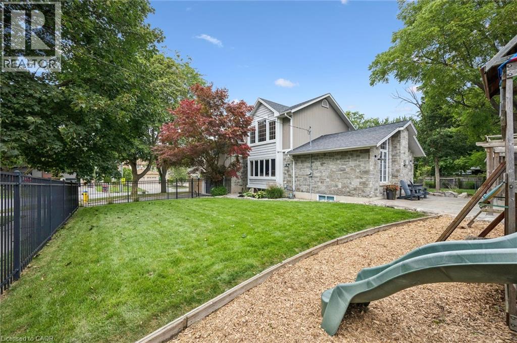 112 Margaret Avenue N, Waterloo, Ontario N2J 3P9 - Photo 38 - 40863643