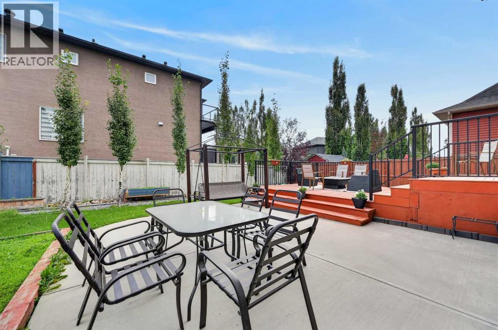 233 Aspenmere Circle, Chestermere, Alberta  T1X 0T6 - Photo 5 - A2347395