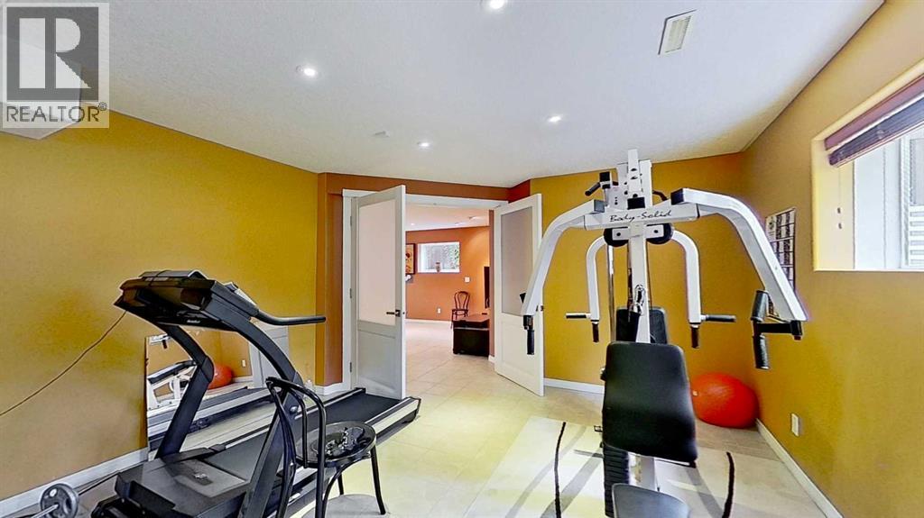 18 Tuscany Meadows Heights NW, Calgary, Alberta  T3L 2L2 - Photo 31 - A2347624