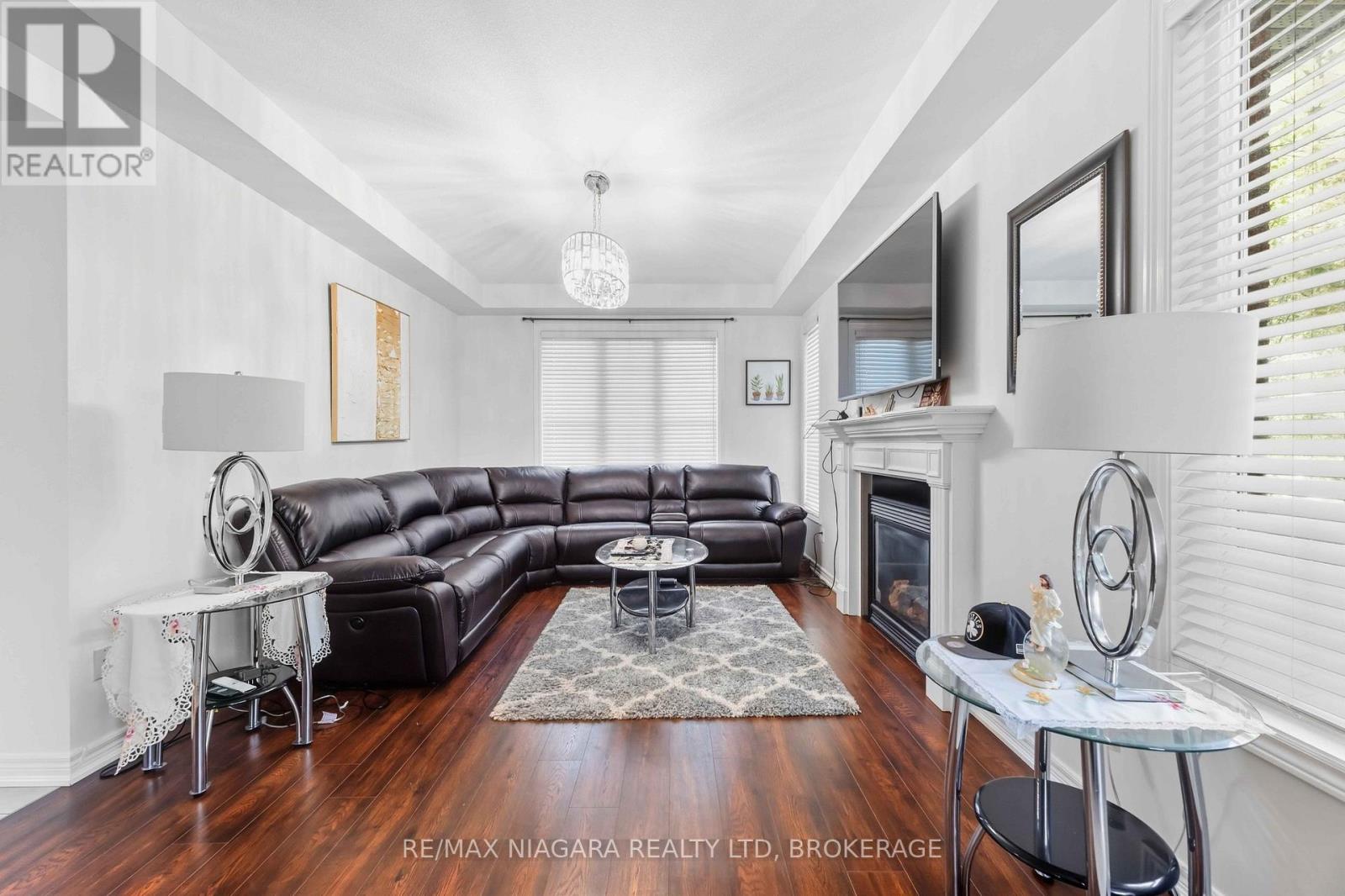 8760 Milomir Street, Niagara Falls (Forestview), Ontario L2H 0C6 - Photo 10 - X13830346
