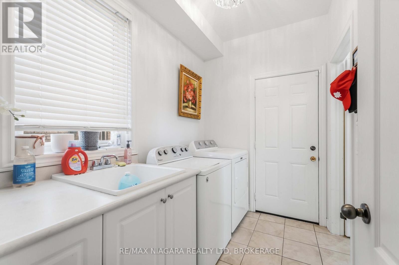 8760 Milomir Street, Niagara Falls (Forestview), Ontario L2H 0C6 - Photo 18 - X13830346