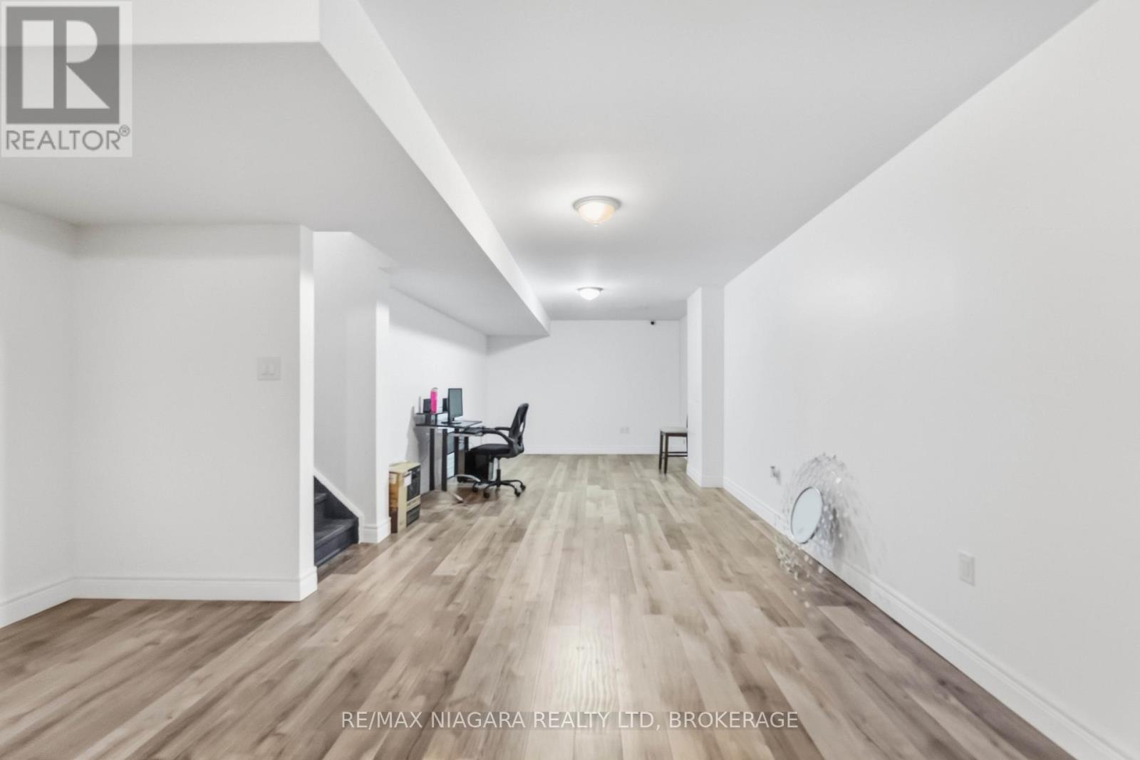8760 Milomir Street, Niagara Falls (Forestview), Ontario L2H 0C6 - Photo 21 - X13830346