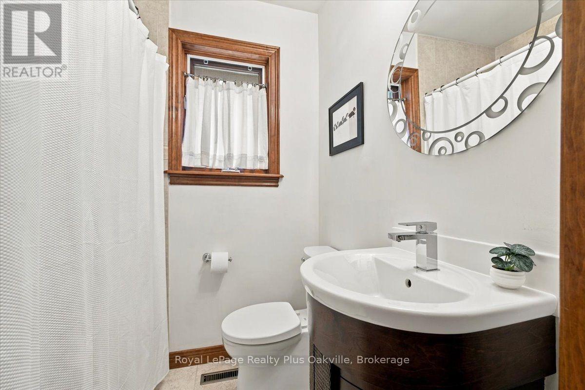 362 Winston Road, Oakville, Ontario  L6L 4W5 - Photo 11 - W13830254