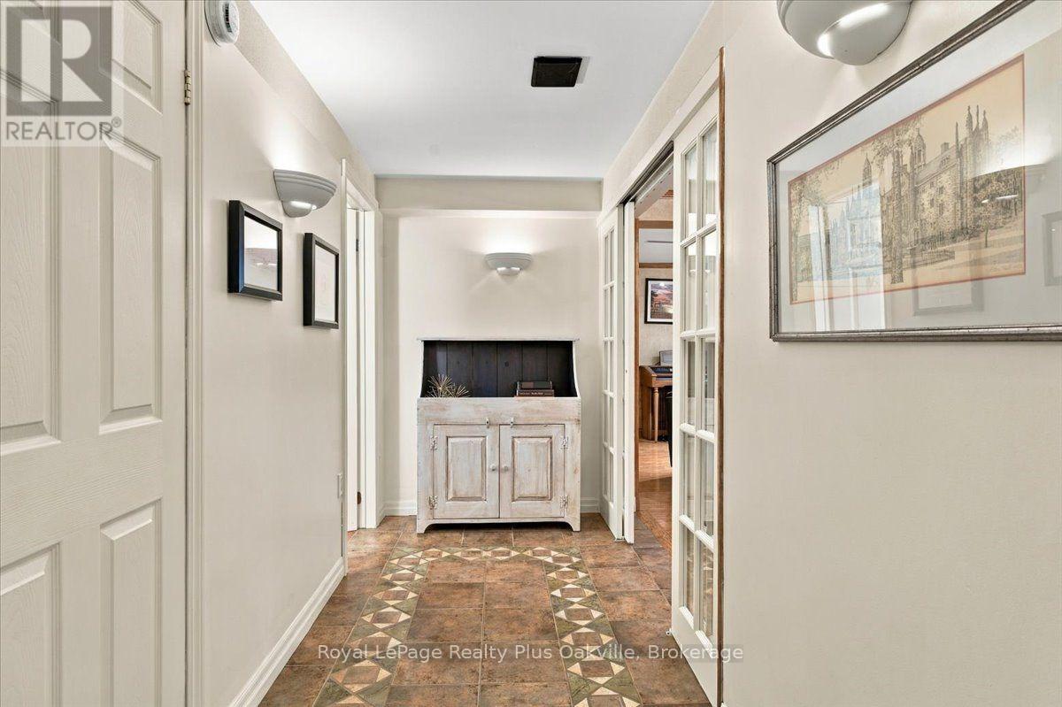 362 Winston Road, Oakville, Ontario  L6L 4W5 - Photo 17 - W13830254
