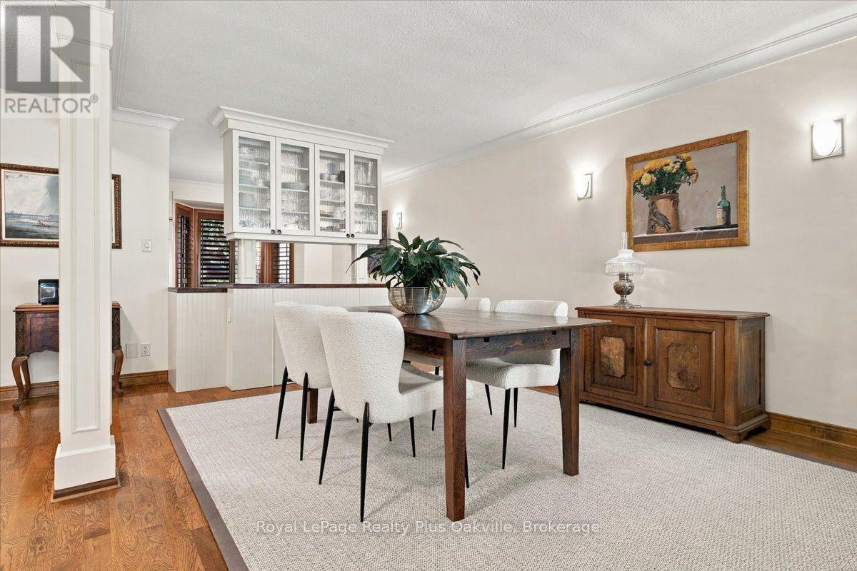 362 Winston Road, Oakville, Ontario  L6L 4W5 - Photo 4 - W13830254