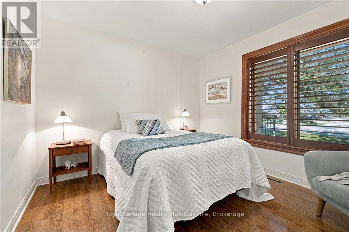 362 Winston Road, Oakville, Ontario  L6L 4W5 - Photo 9 - W13830254