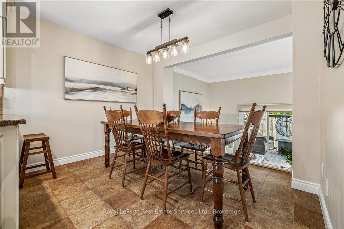 2254 Marine Drive, Oakville, Ontario  L6L 1C1 - Photo 11 - W13830304