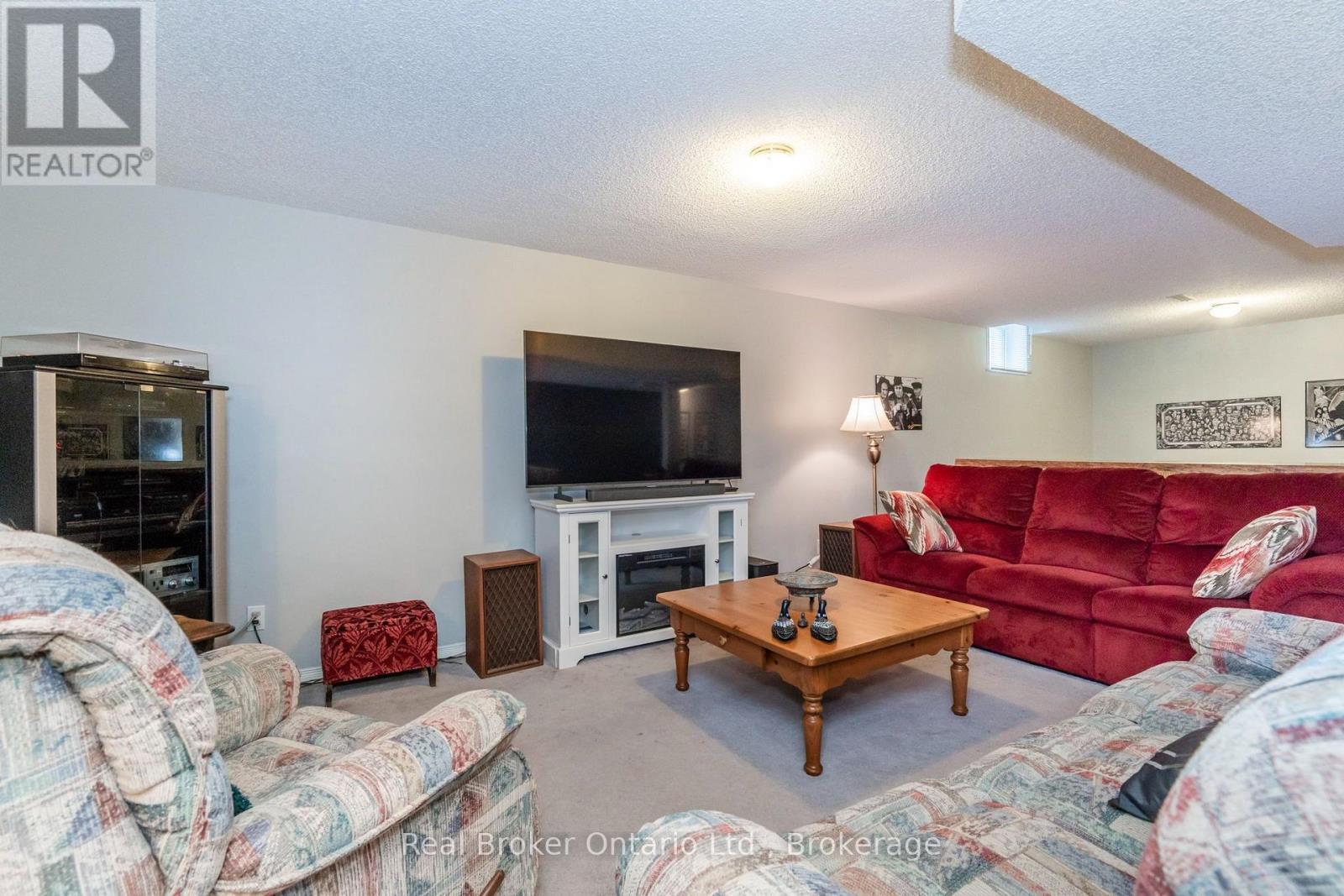 15 Neelands Street, Barrie, Ontario  L4N 7A1 - Photo 17 - S13830252