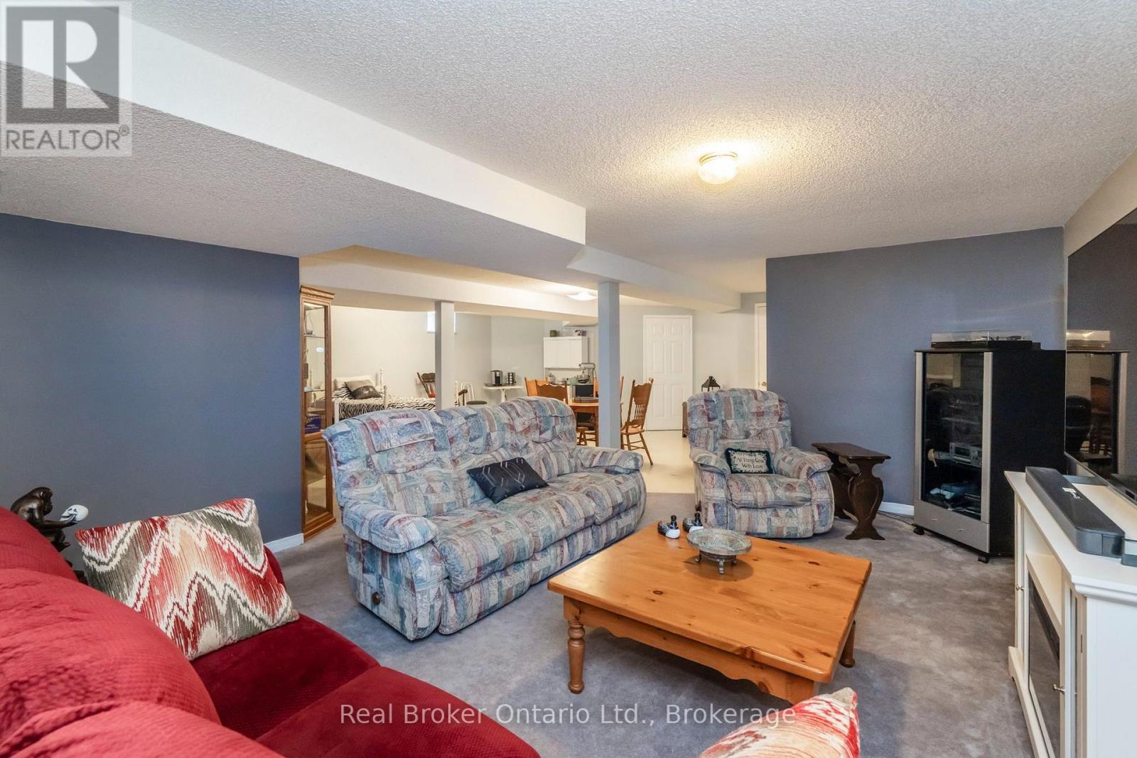 15 Neelands Street, Barrie, Ontario  L4N 7A1 - Photo 18 - S13830252