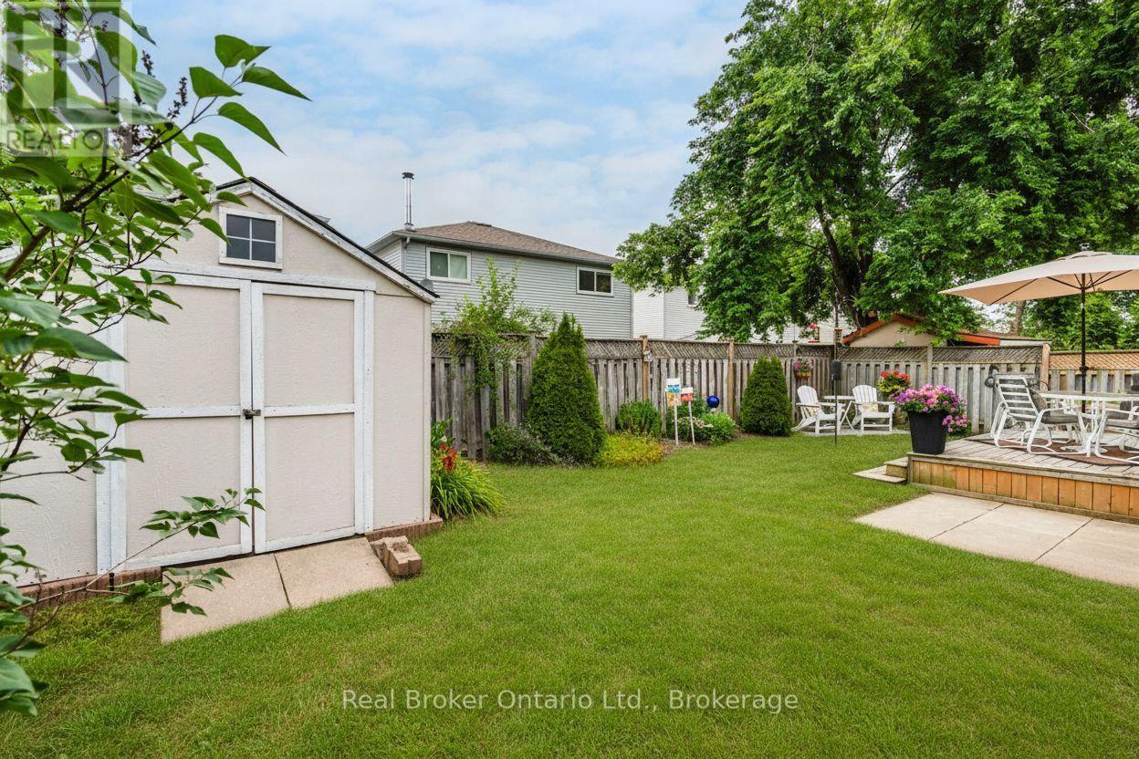 15 Neelands Street, Barrie, Ontario  L4N 7A1 - Photo 25 - S13830252