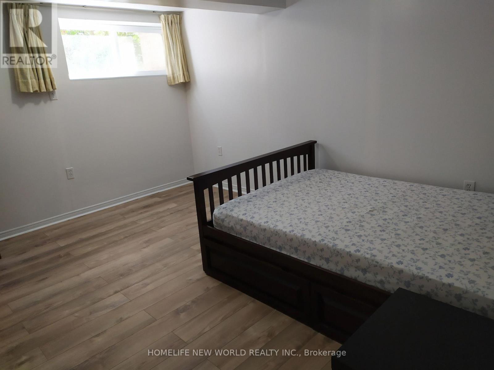 96 Berkinshaw Crescent, Toronto, Ontario  M3B 2T2 - Photo 11 - C13830272