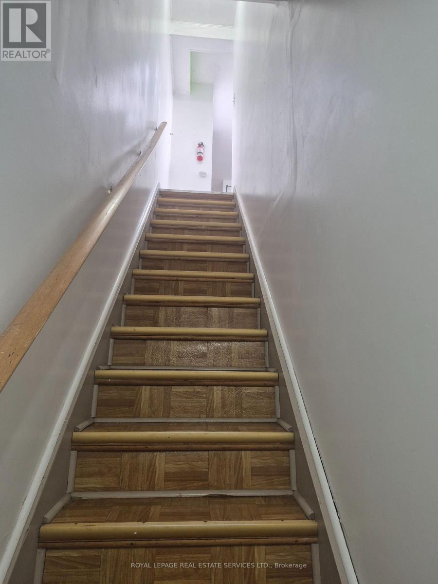 1584 Dundas Street W, Toronto, Ontario  M6K 1T8 - Photo 2 - C13830308