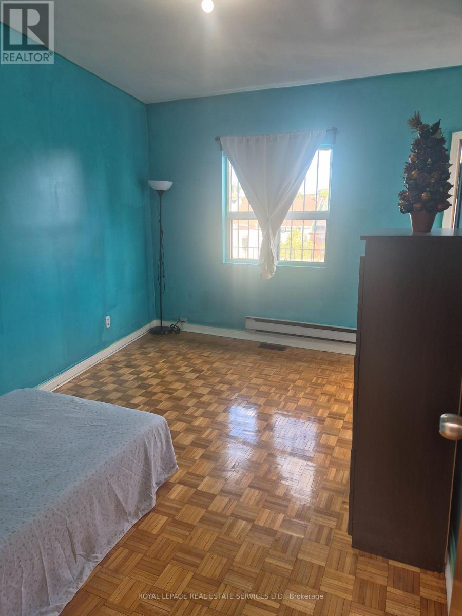 1584 Dundas Street W, Toronto, Ontario  M6K 1T8 - Photo 6 - C13830308