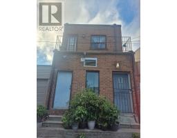 1584 DUNDAS STREET W, Toronto, Ontario