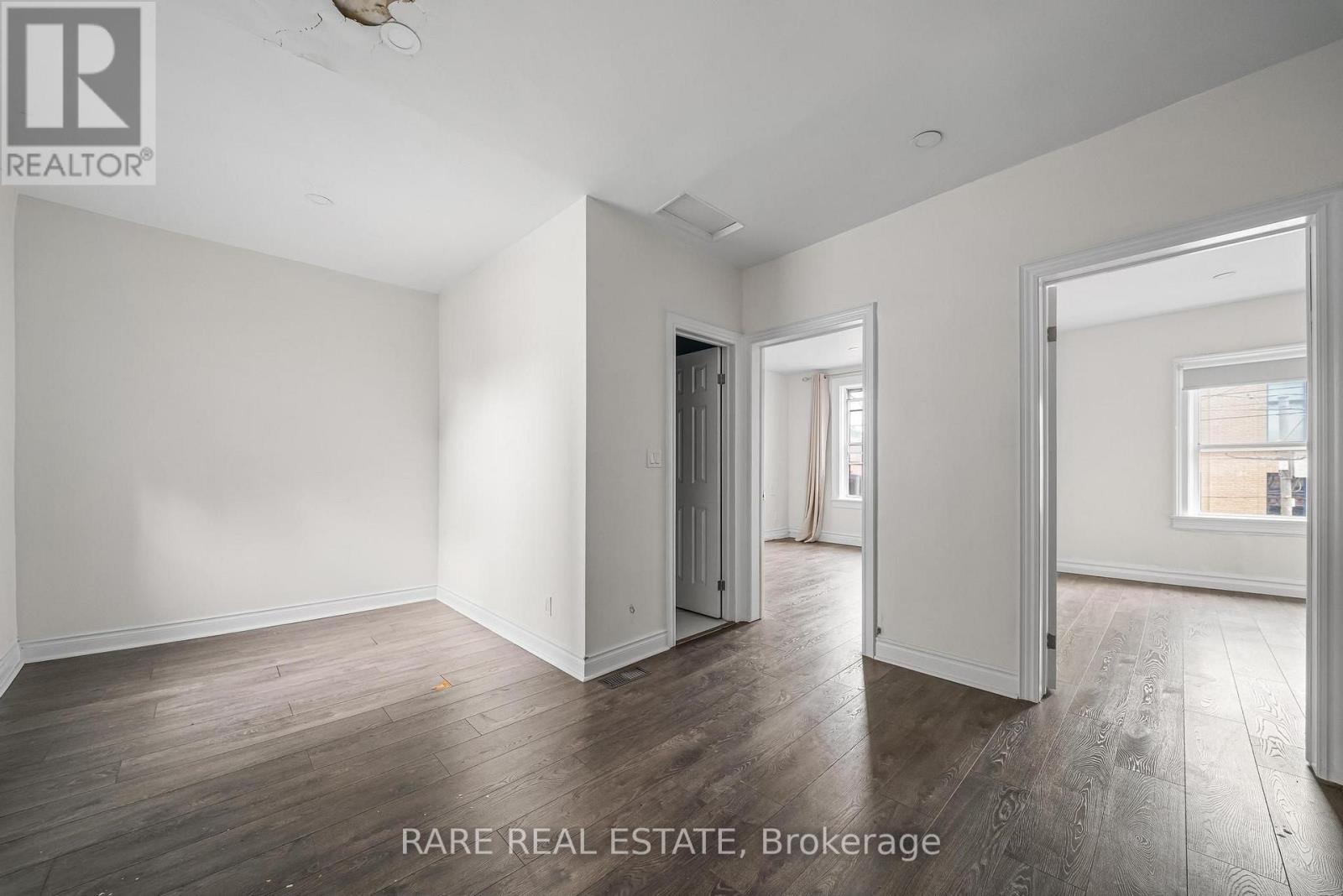 200 Bathurst Street, Toronto, Ontario  M5T 2R8 - Photo 5 - C13830342
