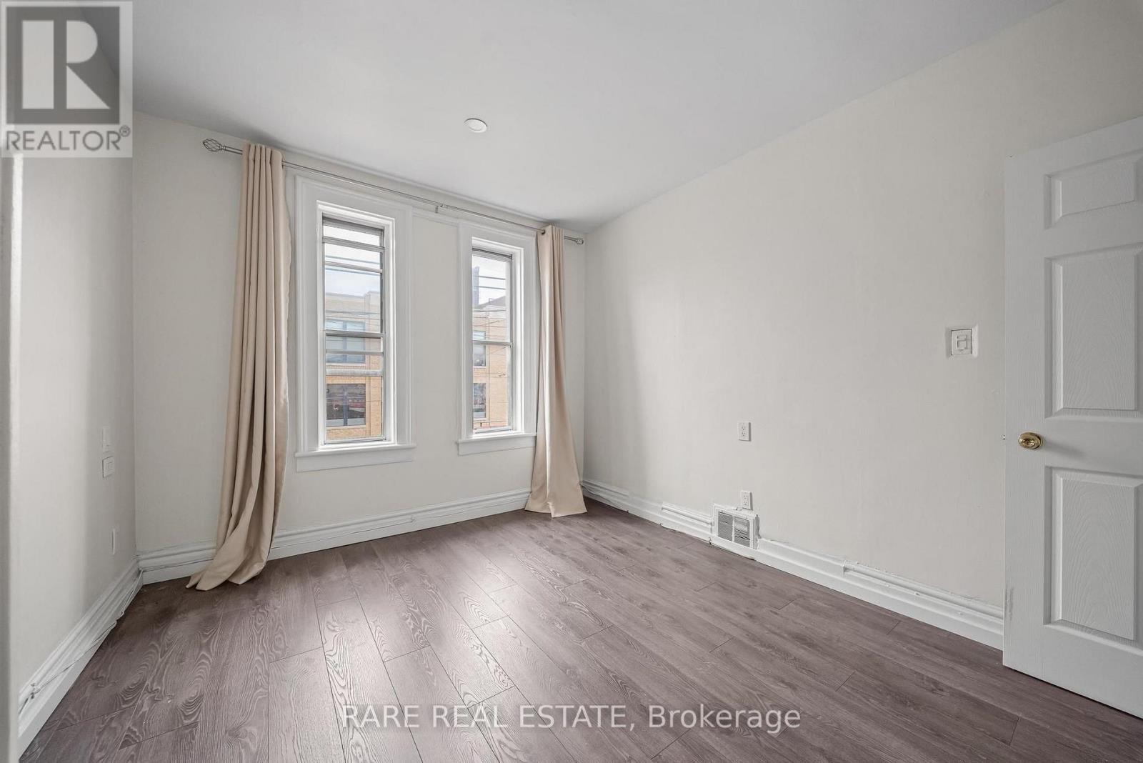 200 Bathurst Street, Toronto, Ontario  M5T 2R8 - Photo 9 - C13830342