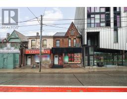 200 BATHURST STREET, Toronto, Ontario