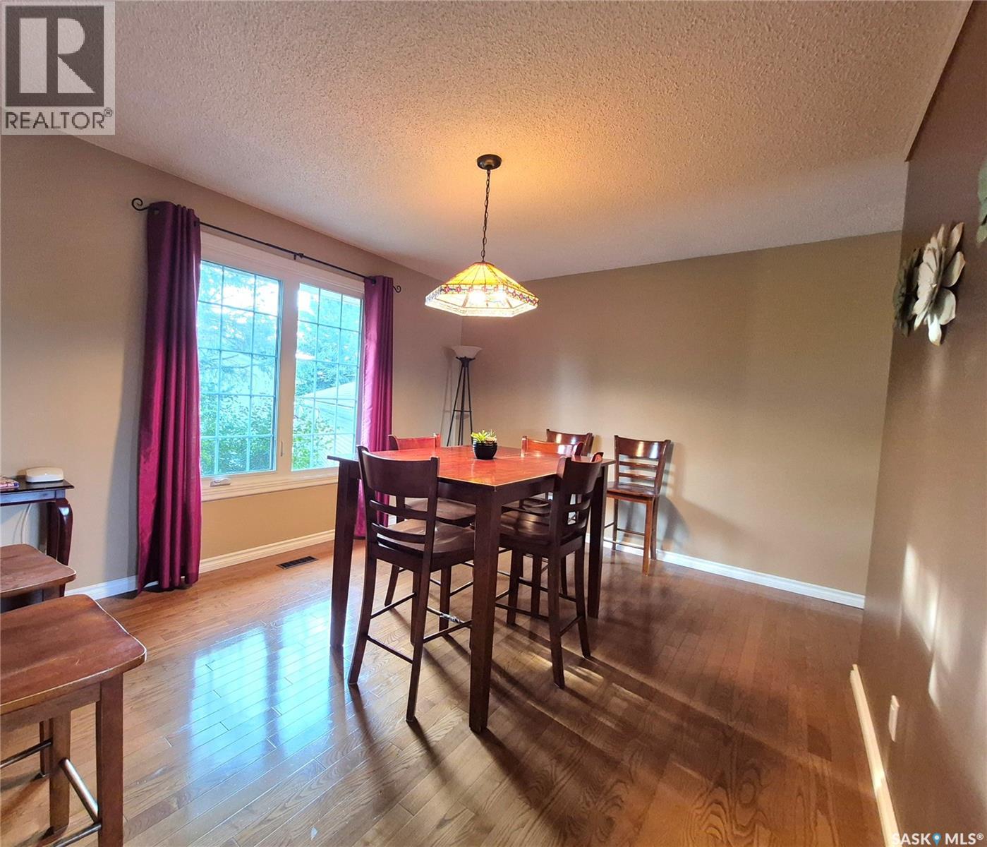 280 Hayes Drive, Swift Current, Saskatchewan  S9H 4H1 - Photo 7 - SK049197