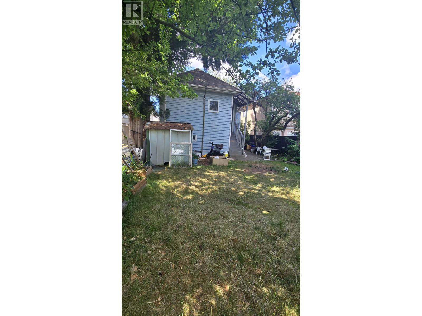 3253 School Avenue, Vancouver, British Columbia  V5R 5N4 - Photo 12 - R3138592