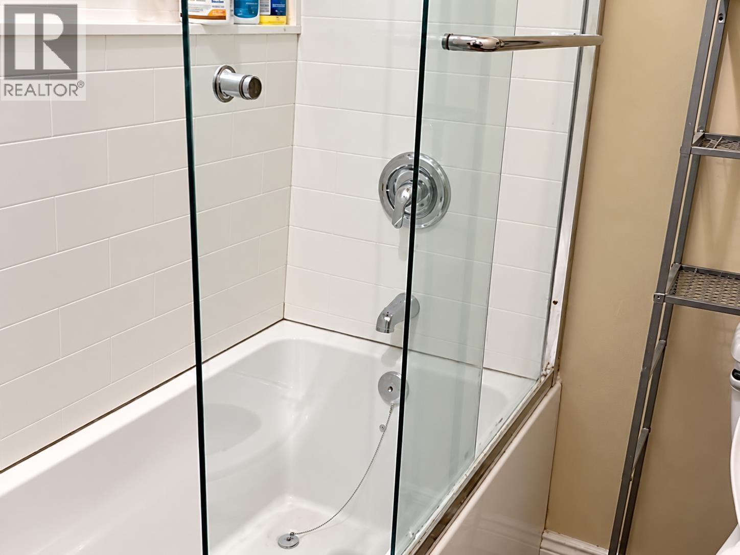 3253 School Avenue, Vancouver, British Columbia  V5R 5N4 - Photo 4 - R3138592