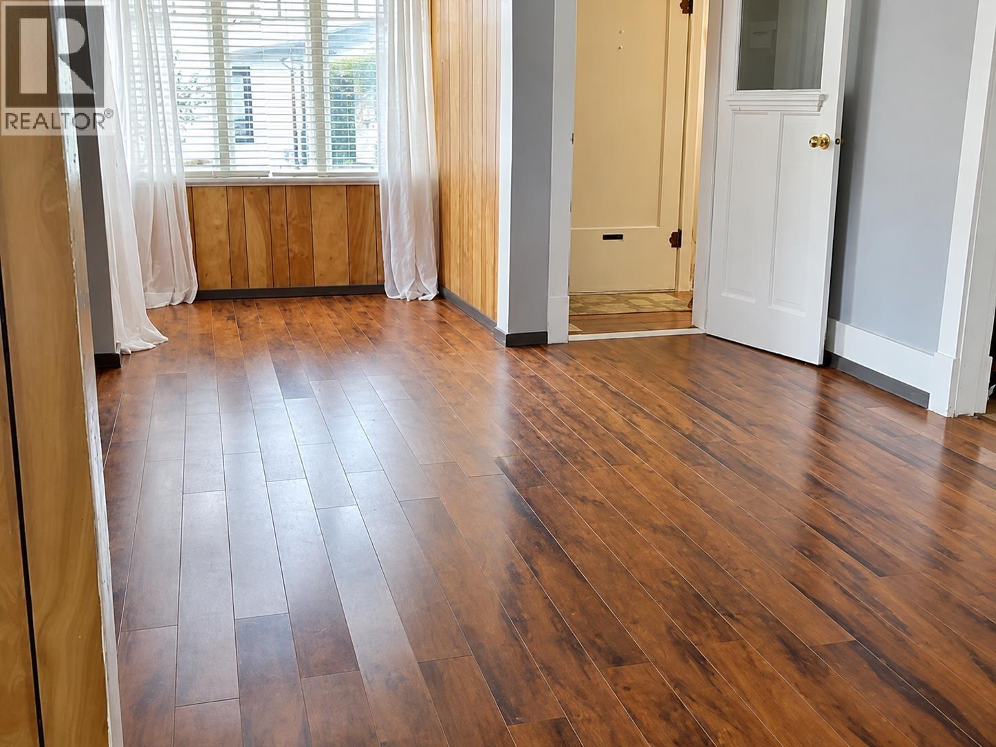 3253 School Avenue, Vancouver, British Columbia  V5R 5N4 - Photo 3 - R3138592