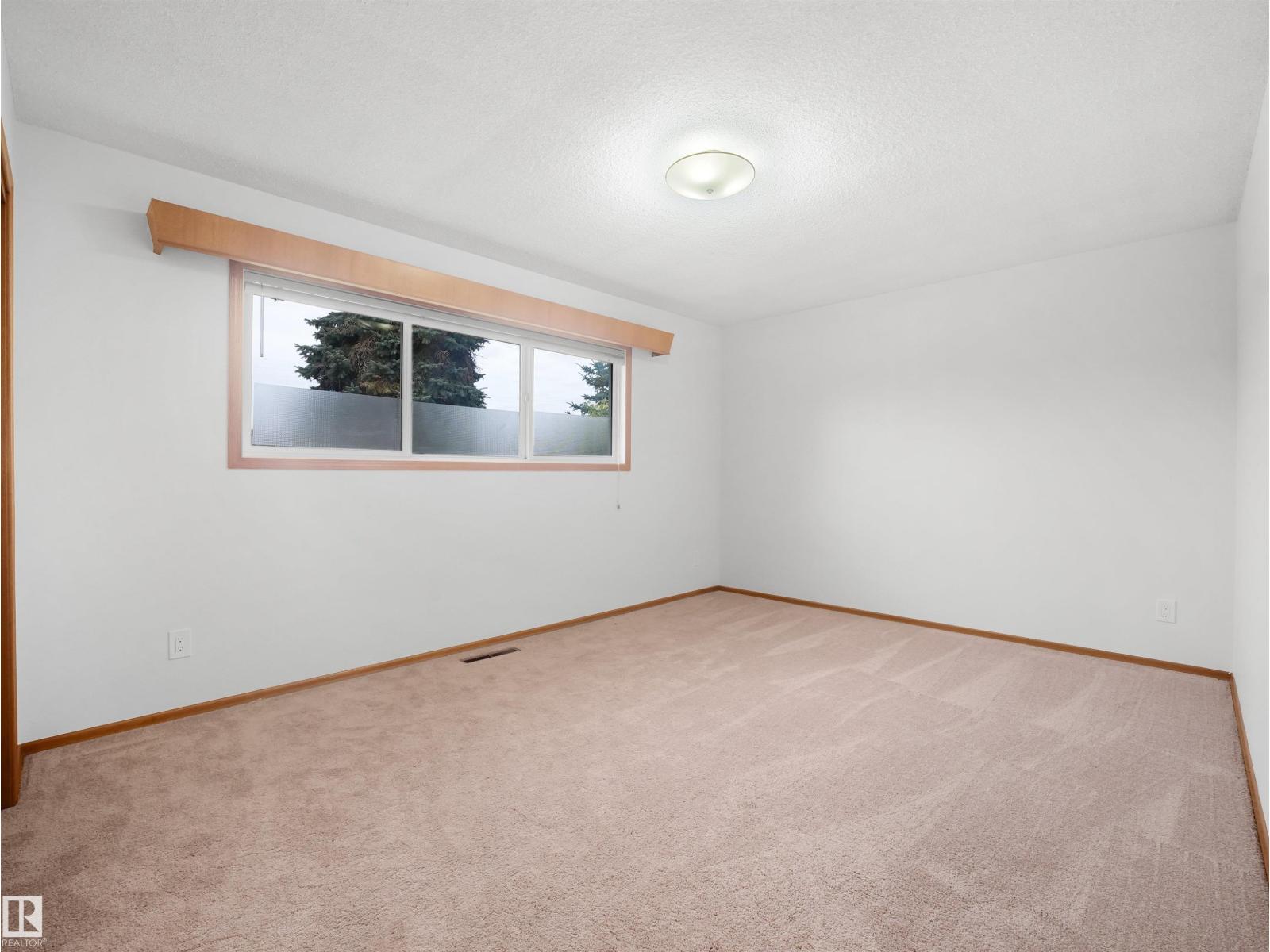 10307 135 Av Nw, Edmonton, Alberta  T5E 1P3 - Photo 17 - E4510480
